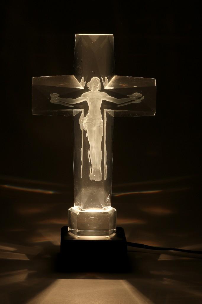 Frederick Hart (1943-1999) Acrylic, Cross 68/2000: Titled "The Cross Of The Millennium," Deluxe Edition, 68/2000. Engraved signature by artist. Clear acrylic resin, 1995. Approx. 12 in. X 7 in. Includes Certificate of Authenticity.