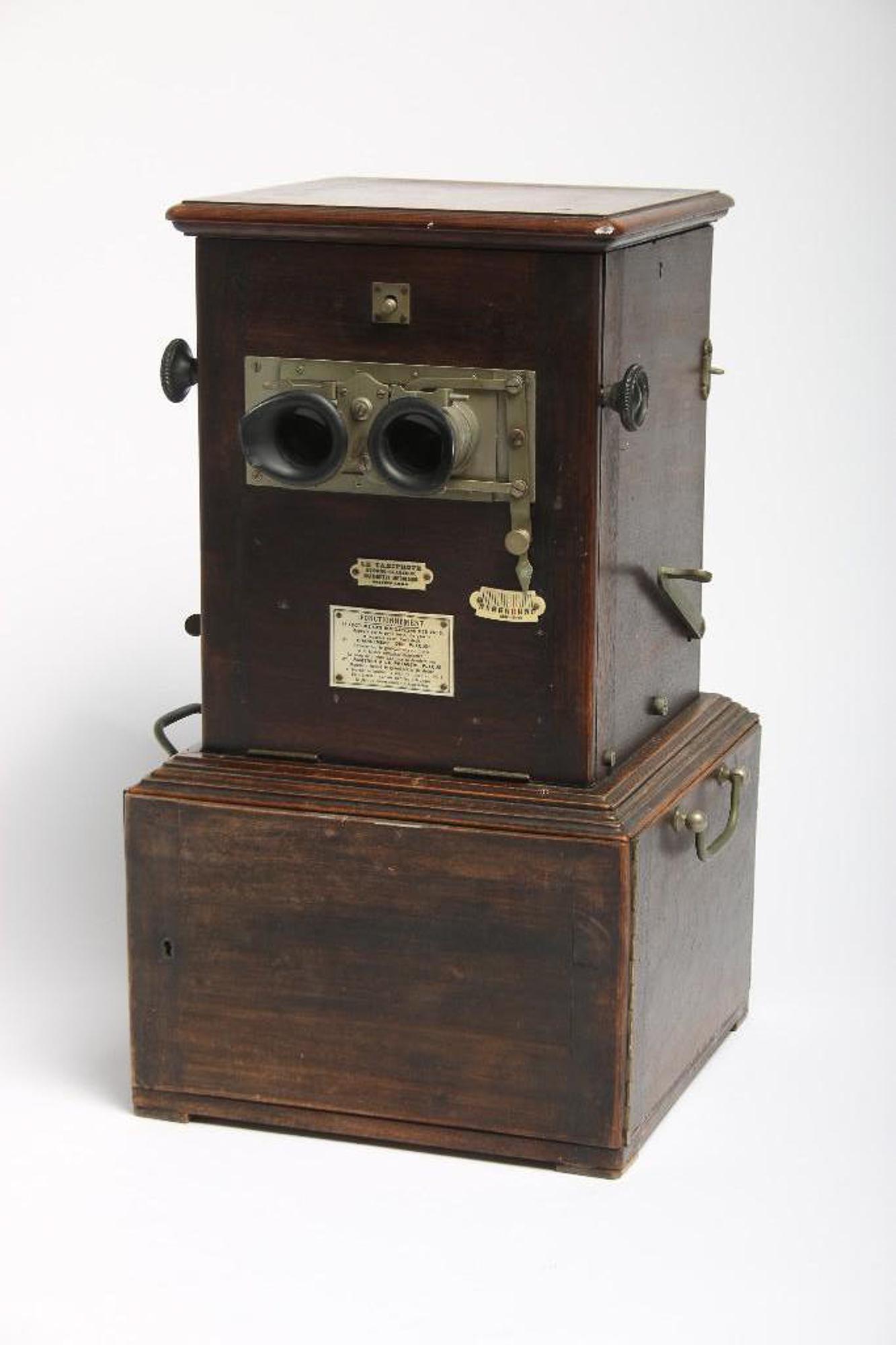 Antique Stereoscope Le Taxiphote/ 300+ Glass Slides (1 of 10)