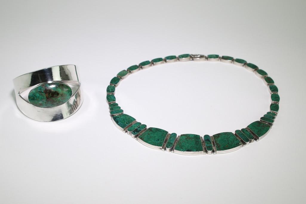 Taxco Mexico Sterling Silver Malachite Necklace & Cuff: Vintage Mexican silver stamped Mexico 92.5. Overall weight 137.7 grams. Necklace approx. 16 in. Cuff 2.5 in x 2 in.
