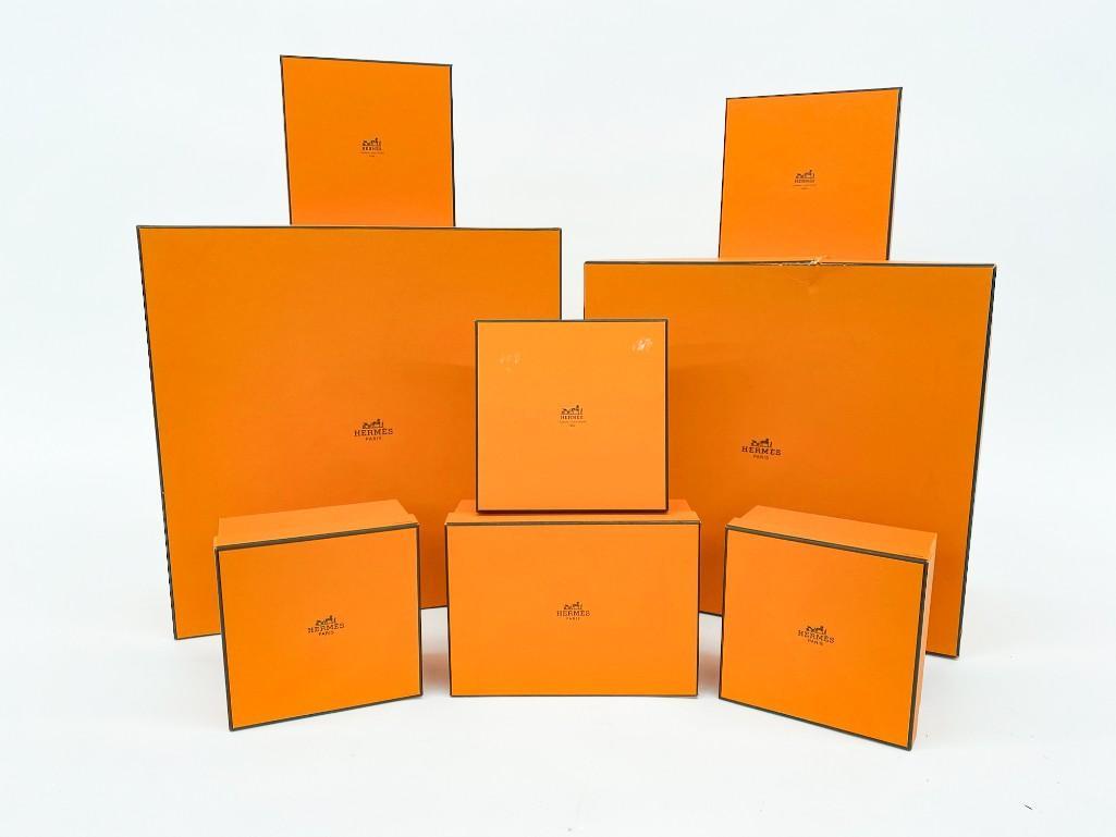 Group (11) Luxury Bags & Boxes Hermes Louis Vuitton: Group (11) Luxury Bags & Boxes Hermes Louis Vuitton Burberry. Hermes boxes range 3.5 H x 6.5 x 6.5 inches up to 6.75 x 17 x 17 inches. Louis Vuitton bags measure 28 H x 20 x 11 inches. Overall weight
