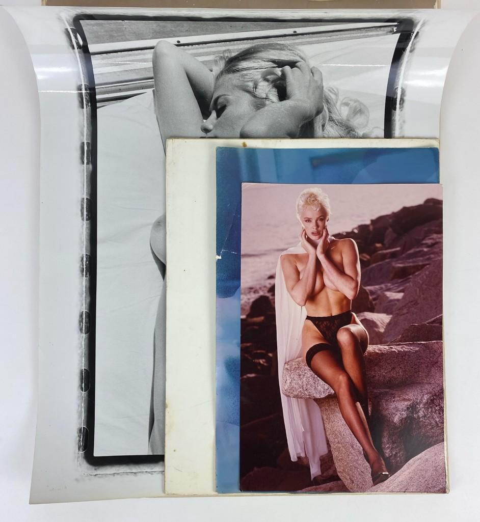 Lot of 5 Vintage Nude Figure Study Photographs Photo: Lot of 5 Vintage Nude Figure Study Photographs On Photo Paper. 5 pieces total. Sizes range from approx. 12 in x 9 in. up to approx. 20 in x 16 in. Weight 1 lb. 8 oz.