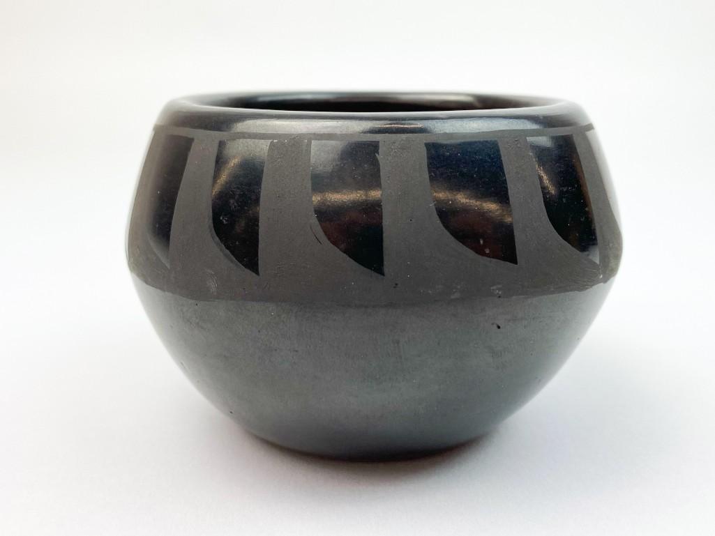 Signed Santa Clara Blackware Clay Pot (1 of 6)