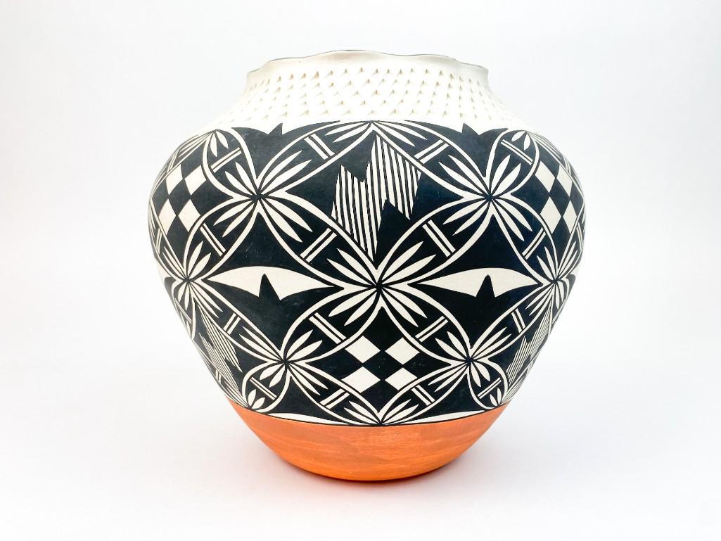 E. & M. Sarracino Painted Acoma Painted Clay Pot (1 of 9)
