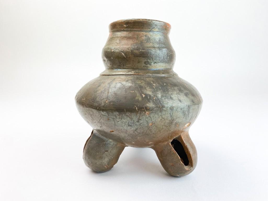 Pre-Columbian Three Footed Plumbate Clay Bowl (1 of 9)