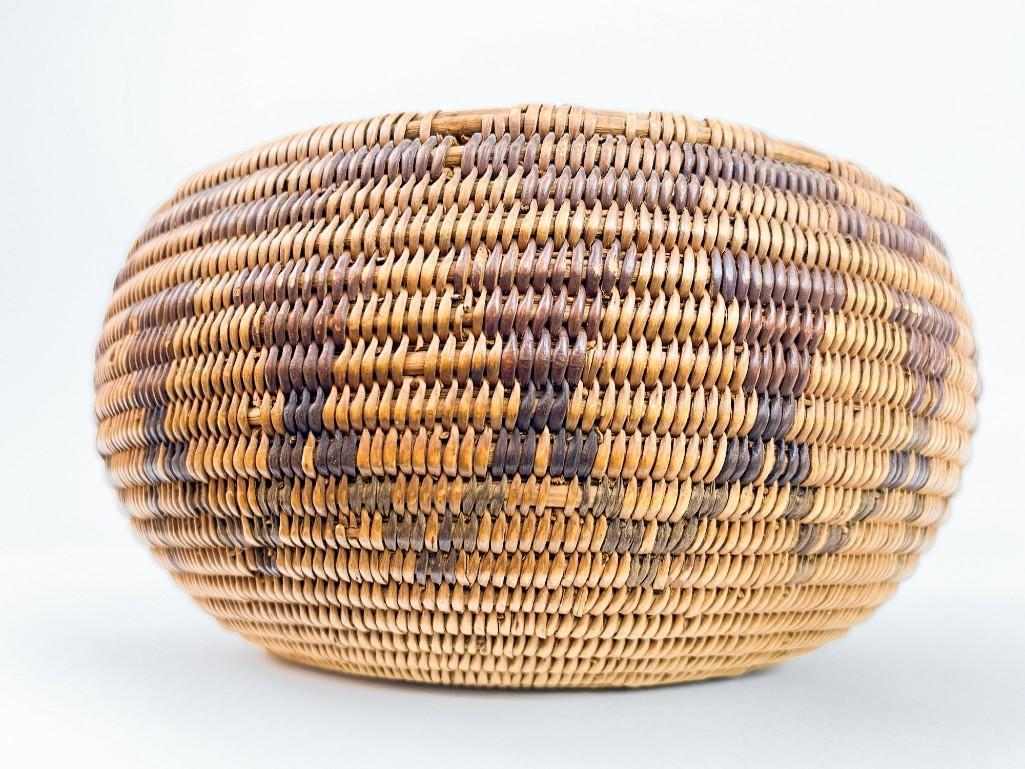 Washoe Globular Coiled Basket American Indian (1 of 8)