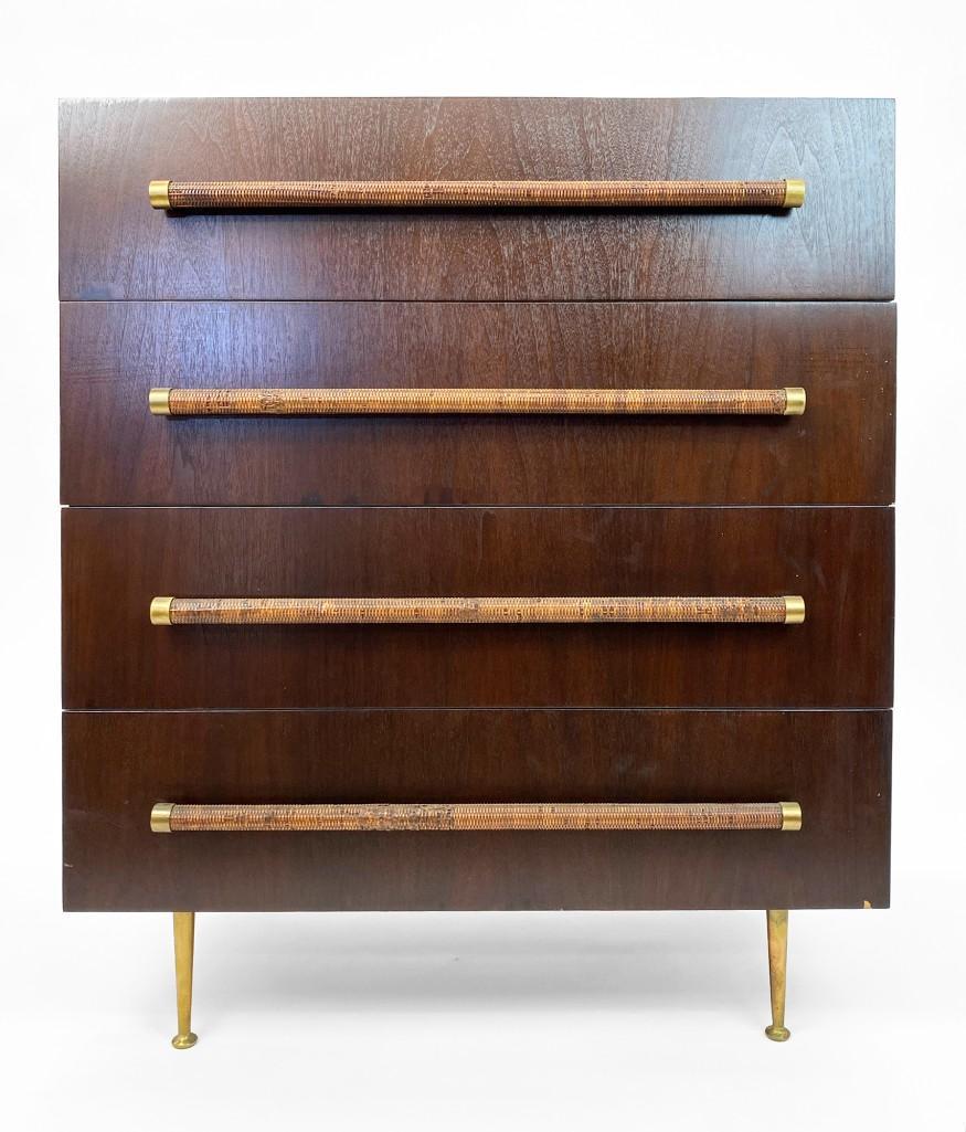 Robsjohn Gibbings for Widdicomb "Corn Cob" Pull Chest: Robsjohn Gibbings for Widdicomb 4 Drawer "Corn Cob" Pulls, Brass Legs. Overall good condition. Very light surface wear including chip on lower right edge of bottom drawer and back panel. Approx. dimen