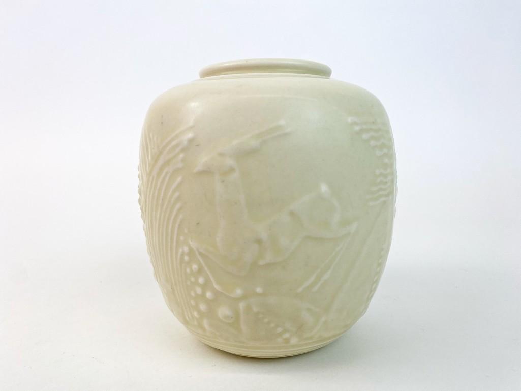 Vintage Rookwood Pottery William Hentschel Design: Overall excellent condition. Very light surface scuffs. Approx. dimensions: 4.5 in. H x 4.25 in. Dia. Weight: 15 oz.