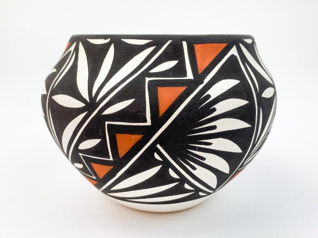 E. Antonio Acoma Small Painted Clay Pot (1 of 7)
