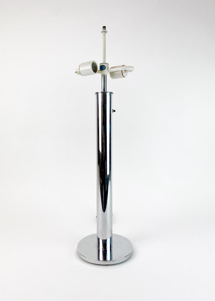 Nessen Mid Century Chrome Table Lamp (1 of 5)