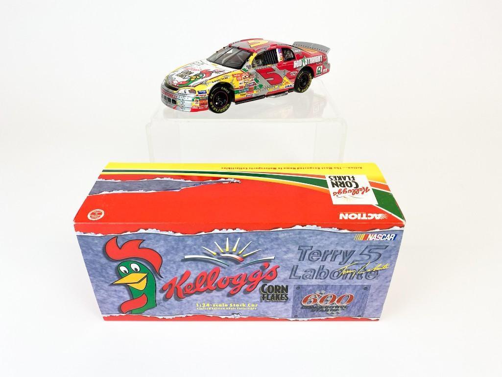 Terry Labonte Signed Kelloggs NASCAR Model Car 1:24 (1 of 8)