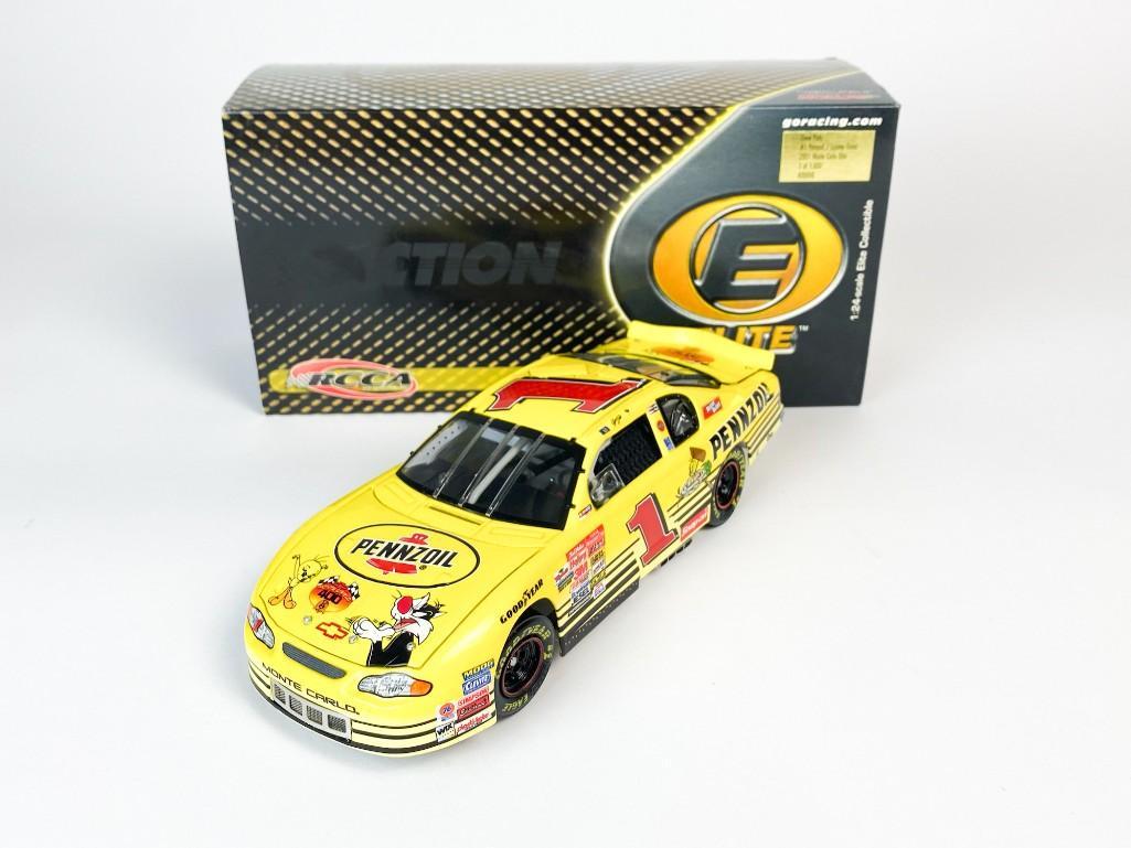 Steve Park Penzoil/Looney Tunes Monte Carlo Elite Model: Steve Park Penzoil/Looney Tunes Monte Carlo Elite Model Car 1:24 Scale. Overall good condition. Includes original box. Very minor wear on box. Weight: 2.3 lbs.