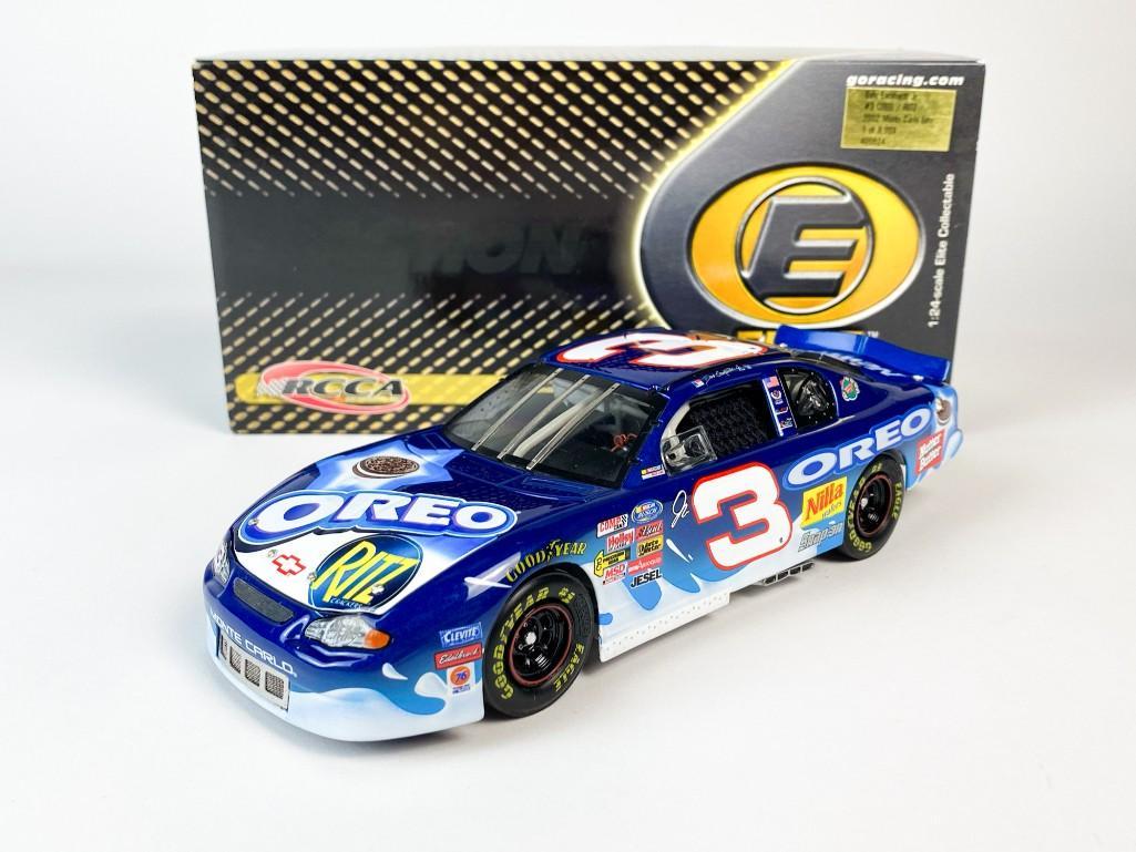 Dale Earnhardt Jr. #3 Oreo/ Ritz 2002 Monte Carlo Elite: Dale Earnhardt Jr. #3 Oreo/ Ritz 2002 Monte Carlo Elite Model Car 1:24 Scale. Overall good condition. Includes original box. Very minor wear on box. Weight: 2.3 lbs.