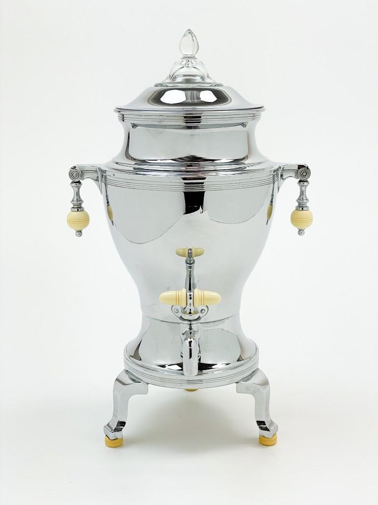 Universal Hamilton Chrome 9 Cup Coffee Maker 1931 (1 of 5)