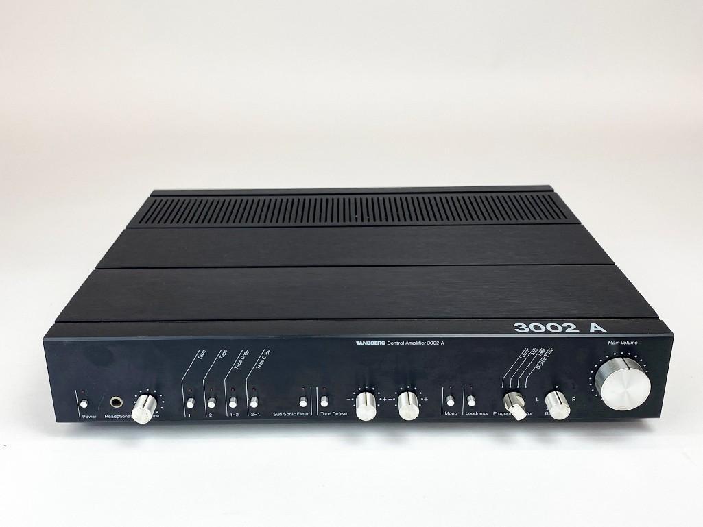 Tandberg Control Amplifier 3002 A (1 of 8)