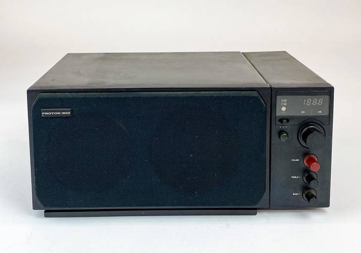 Proton 300 Stereo AM/FM Radio Jan 09, 2022 Hughes Auctions in CA