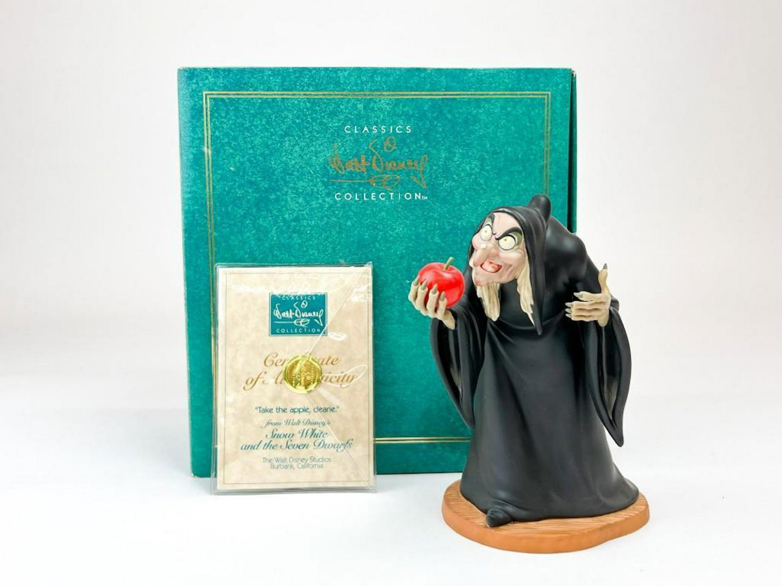 WDCC Disney Snow White Take The Apple Dearie Witch w/ Box & COA: WDCC Disney Snow White Take The Apple Dearie Witch w/ Box & COA. Walt Disney Classics Collection Take the apple, dearie Witch. Includes box/ COA. Approx. dimensions: 7 in. H x 4 in. W x 6 in. D. Weigh