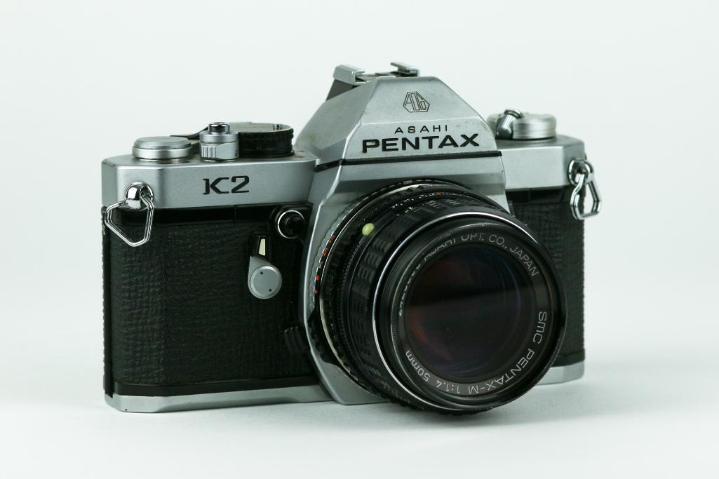 Asahi Pentax K2 35mm Film Camera & Asahi SMC Pentax-M f/1.4 50mm Lens (1 of 8)