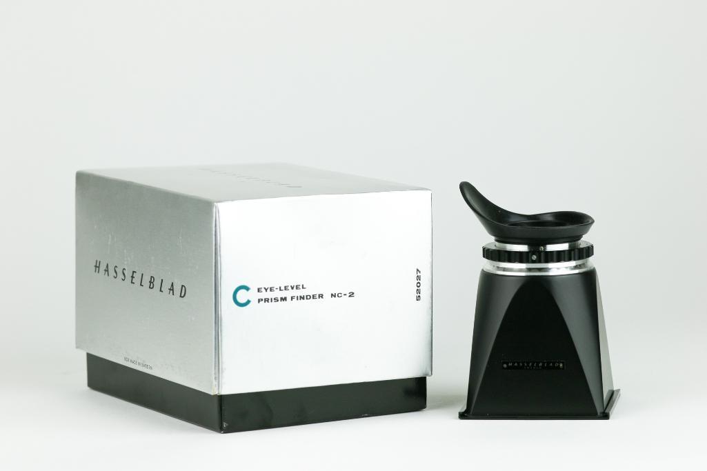 Hasselblad Eye-Level Prism Finder NC-2 Mint: Hasselblad Eye-Level Prism Finder NC-2 Mint. Unused. Includes original box. Overall weight 10.4
