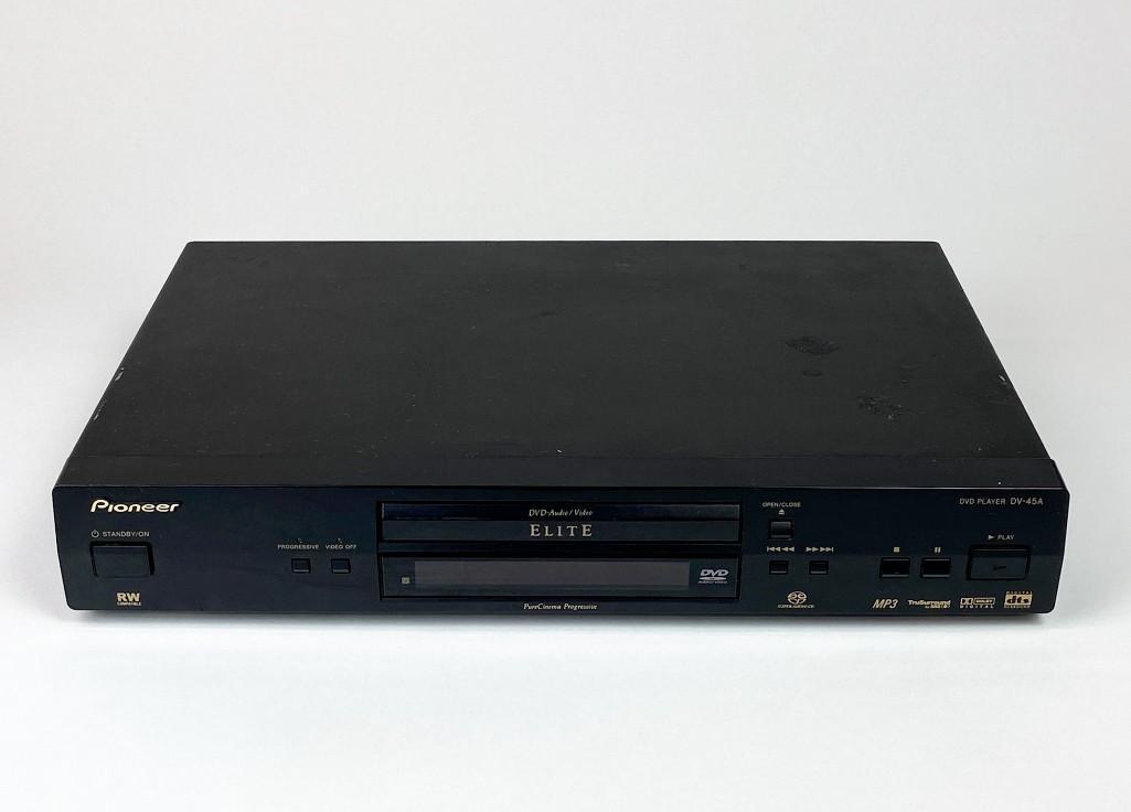 Pioneer DVD Player DV-45A (1 of 6)