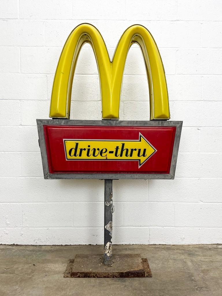 1970s McDonalds Golden Arches Drive Thru Lighted Sign (1 of 13)