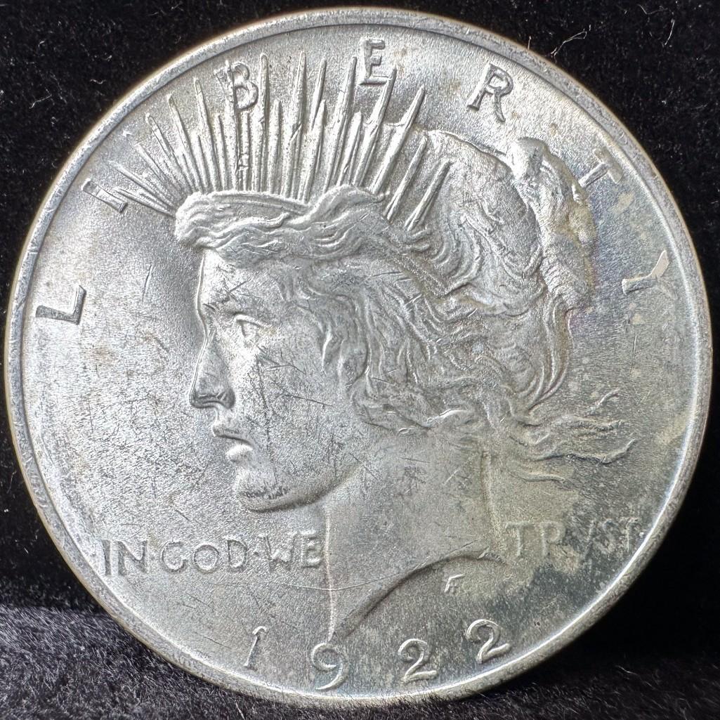 1922 Peace Dollar US Coin 90% Silver (1 of 2)