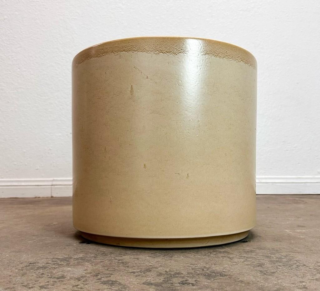 Gainey Ceramics Planter Matte Beige Glaze (1 of 5)