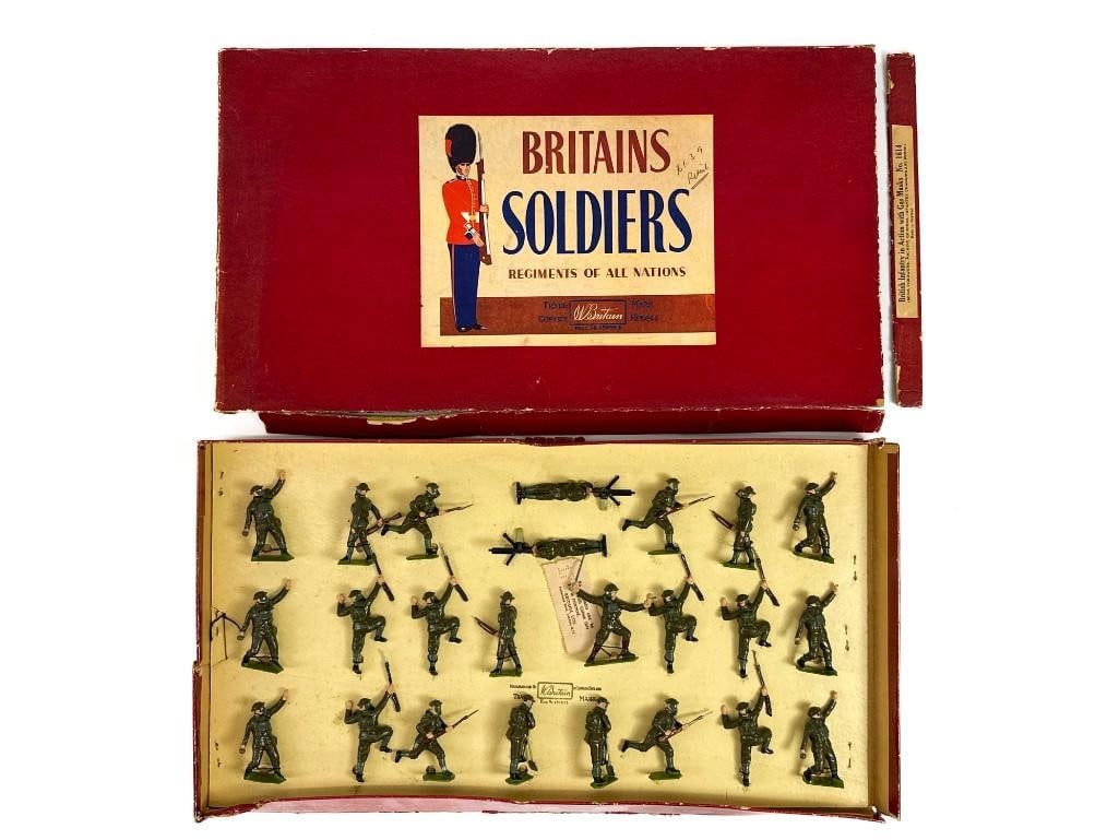 Britains British Infantry In Action With Gas Masks #1614 (1 of 8)