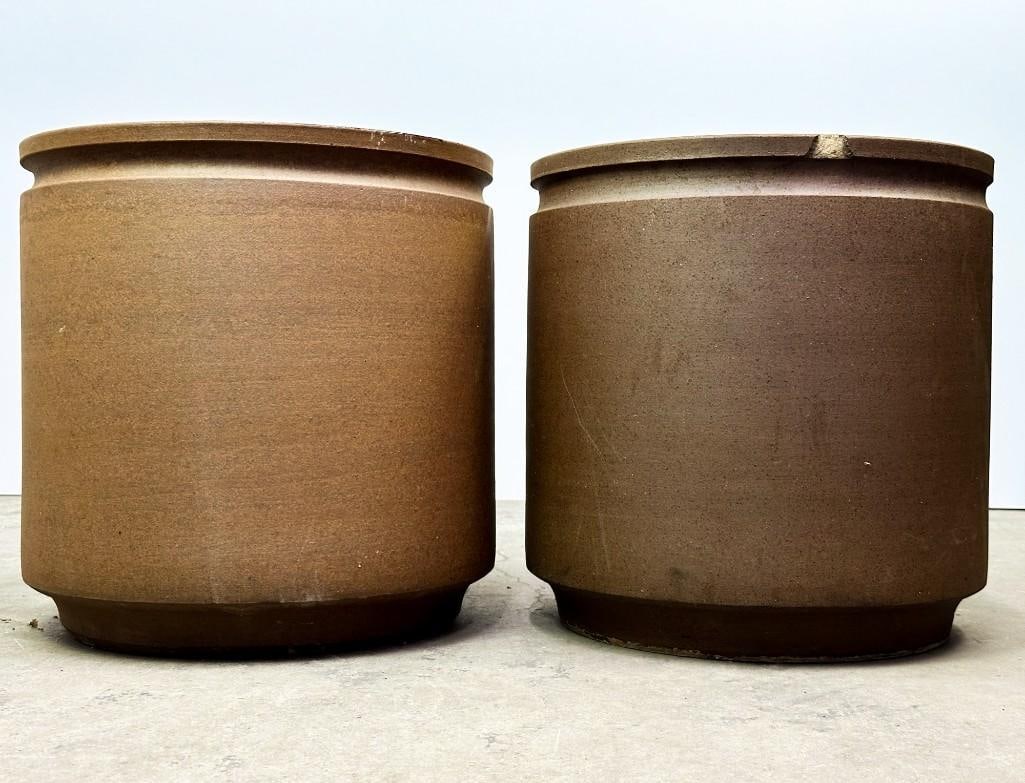 Robert Maxwell David Cressey for Earthgender Pair of Stoneware Planters 15.5" H (1 of 6)