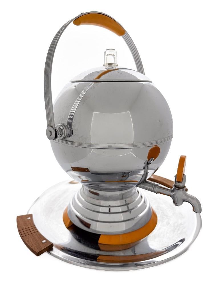 Manning Bowman Art Deco Chrome and Bakelite Ball Coffee Urn (1 of 9)