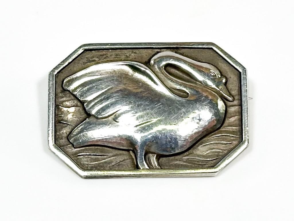 Georg Jensen Sterling Silver Swan Brooch Pin: No. 213B. Stamped Georg Jensen Sterling Denmark. Condition: Excellent. Dimensions: Approx. 25 mm x 17 mm. FLAT RATE SHIPPING: $15 Domestic US $25 International $5 Each Additional Item if Multipl