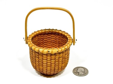 E.C. Dunham Miniature Nantucket Basket