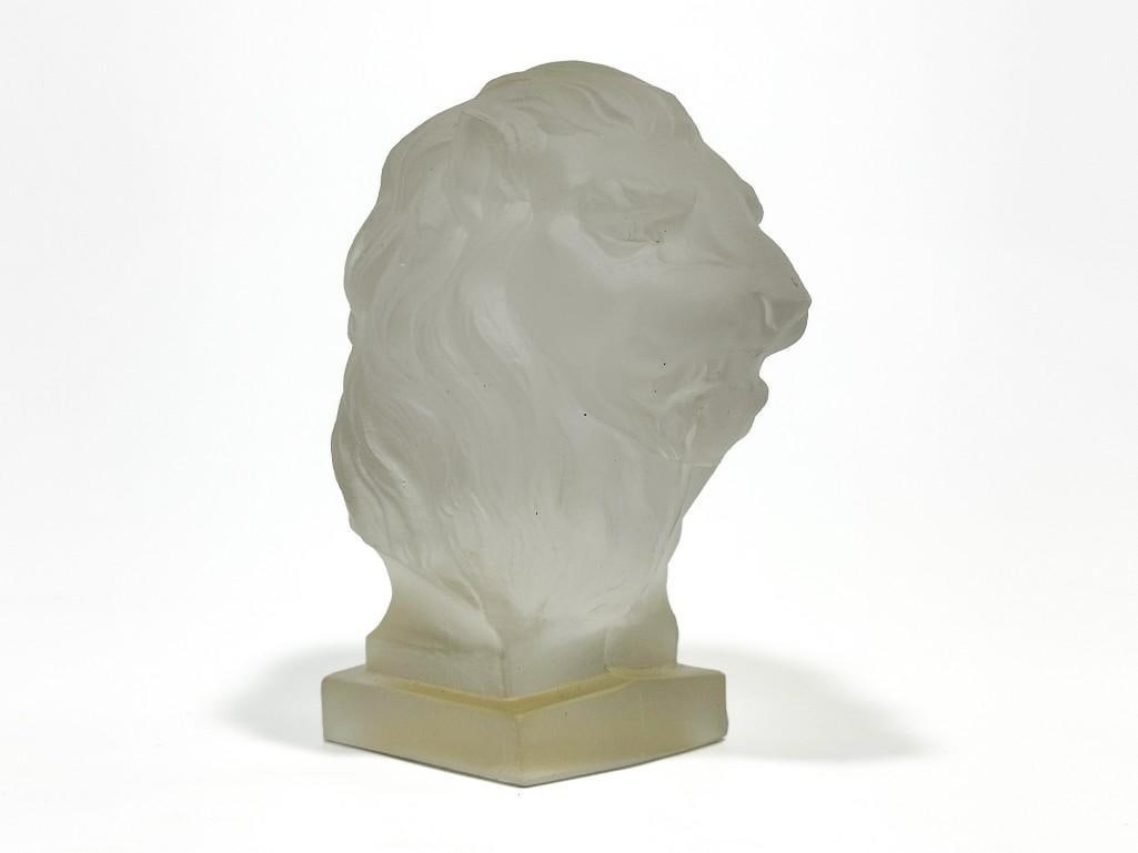 Heinrich Hoffmann (1875-1938) Frosted Glass Lion Car Mascot Hood Ornament (1 of 8)