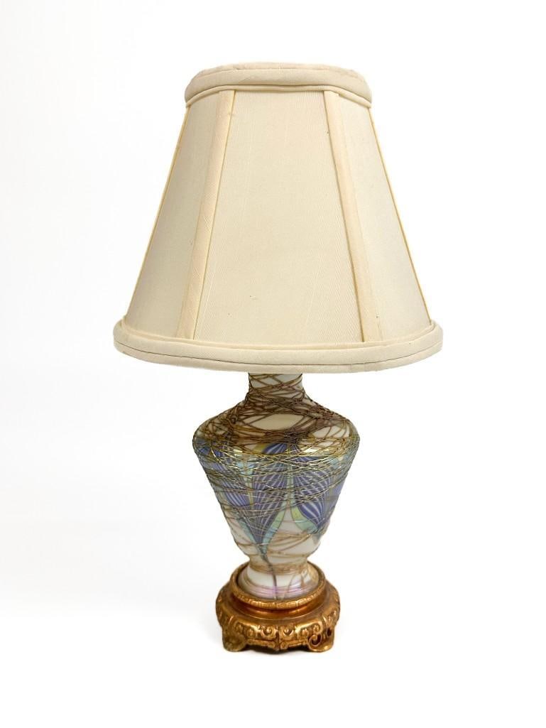 Vintage Durand & M.S. Co. Art Glass Table Lamp (1 of 5)