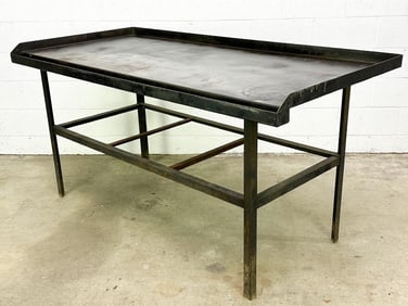 Flat Metal Top Griddle Professional Grill Industrial Workbench Table