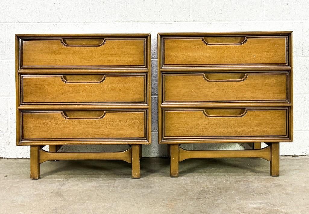Pair Huntley Midcentury Modern Nightstands (1 of 4)