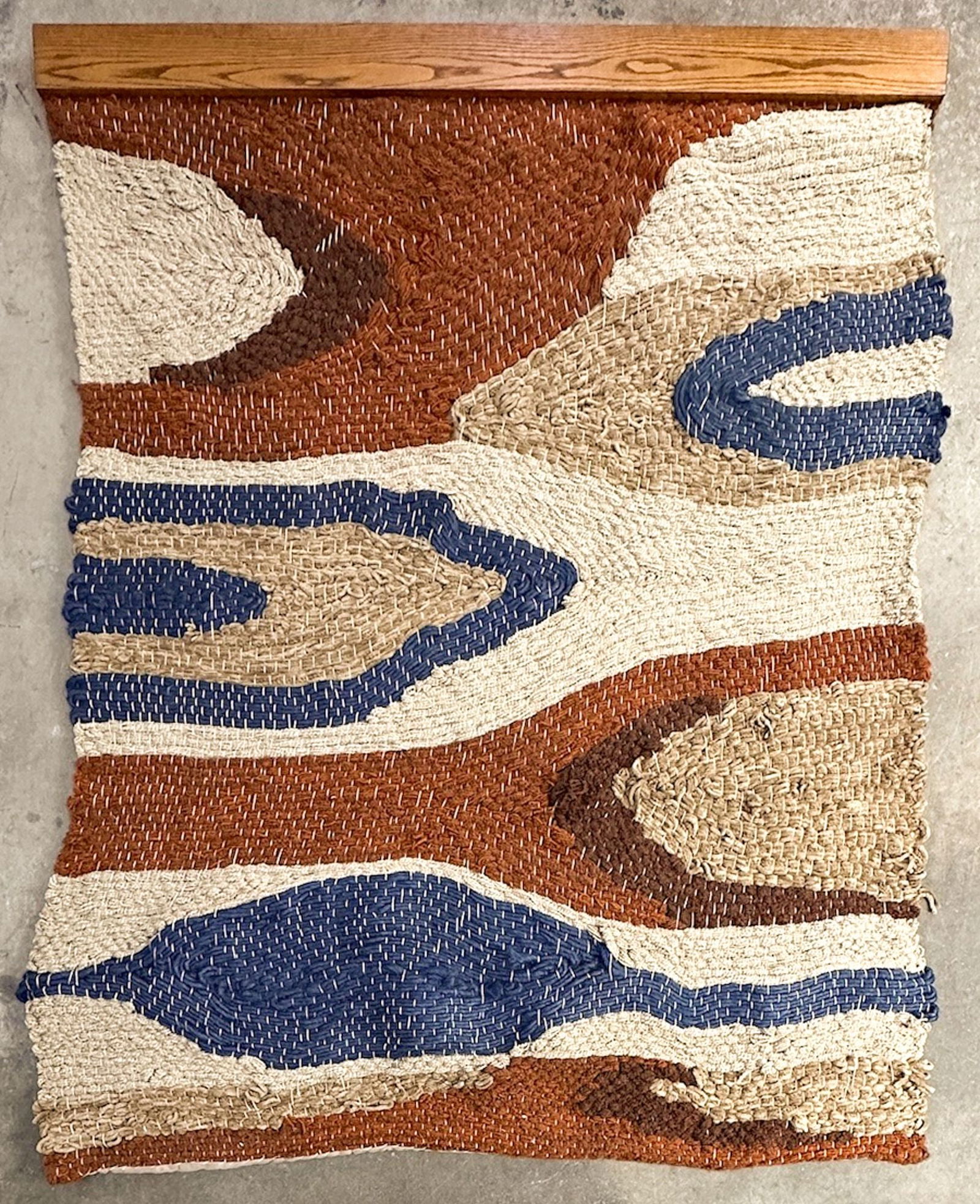 K. Bridges (20th Century) Midcentury Abstract Wool Fiber Art Tapestry, 1979 (1 of 6)