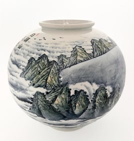 Chinese Porcelain Vase, Baekdu Mountain & Tenchi Lake