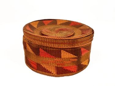 Yakitat Medicine Man's Lidded Basket, Dated 1907, Alaska American Indian