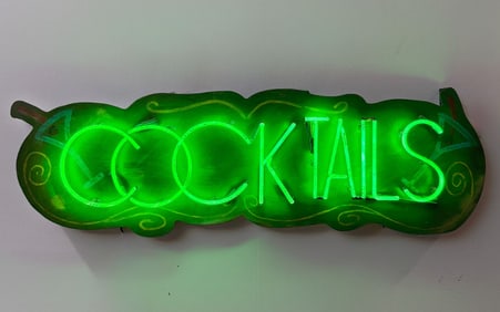 COCKTAILS Vintage Inspired Neon Sign