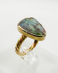 Brooke Gregson 18K Yellow Gold Opal Ring With Twist Band, Size 6