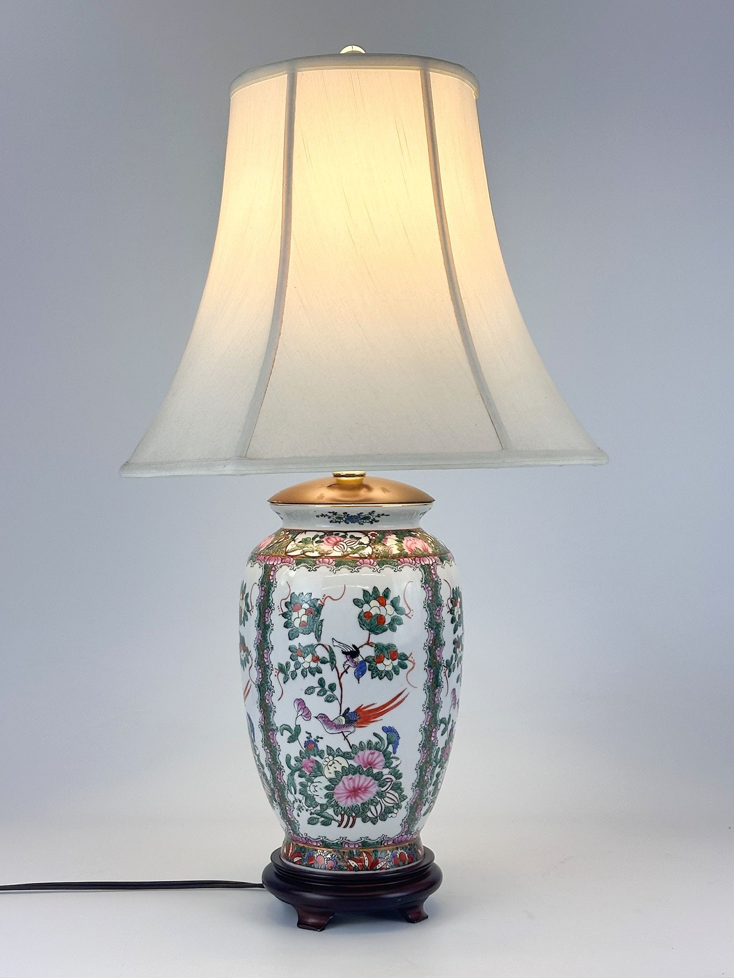 Chinese Hand-Painted Porcelain Vase Table Lamp (1 of 9)