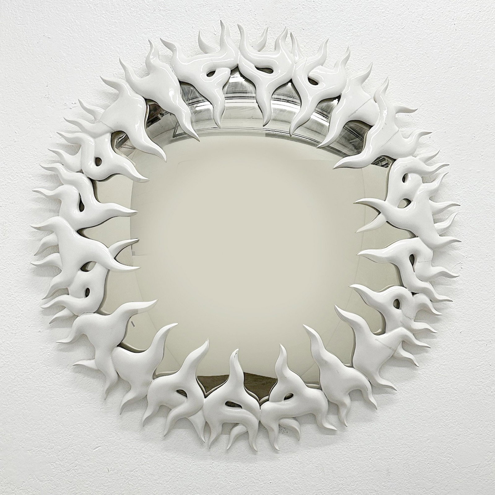 Sunbeam Convex Cast Resin Mirror, 42 in Diameter (1 of 9)