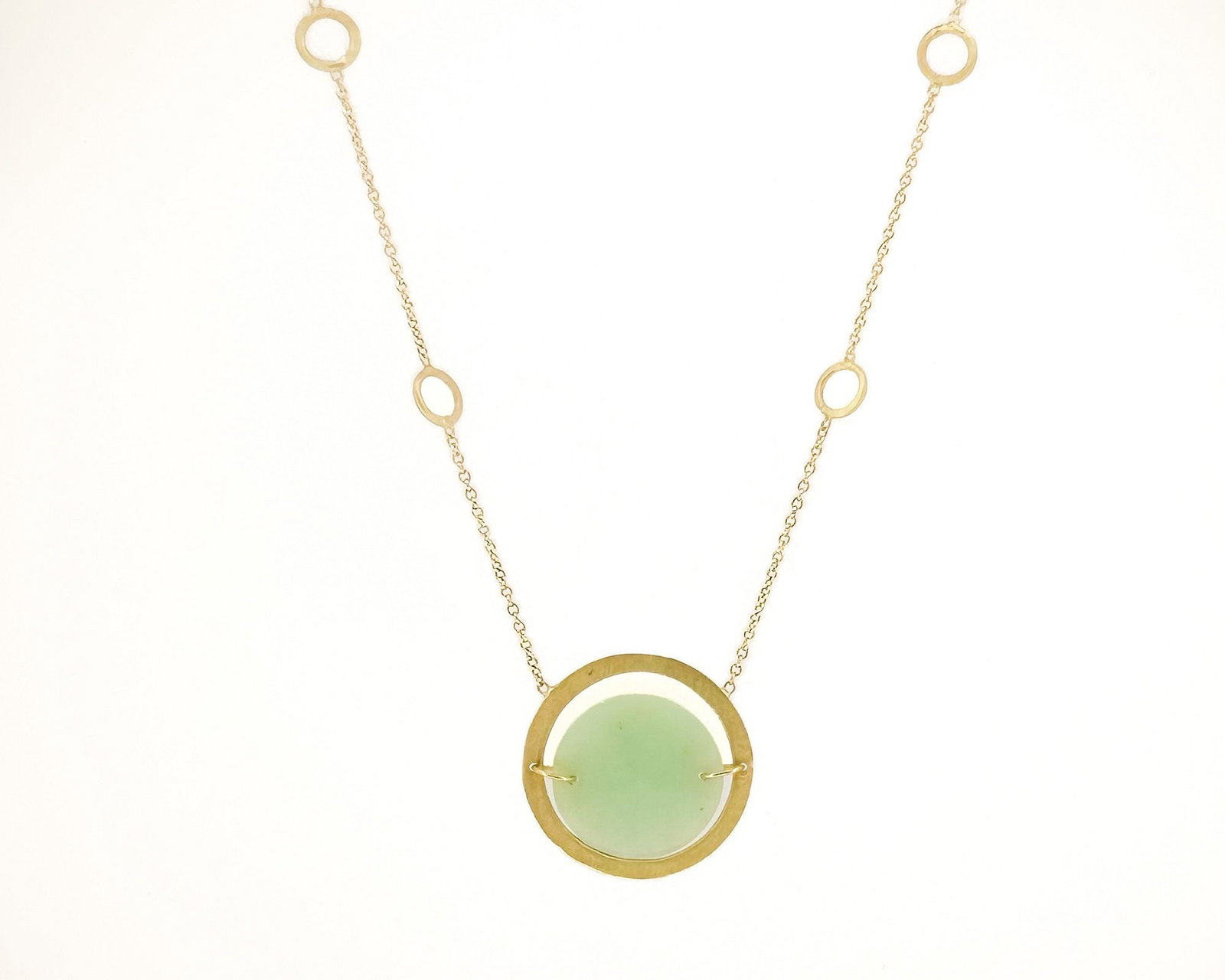 18K Gold and Jade Pendant Necklace (1 of 3)