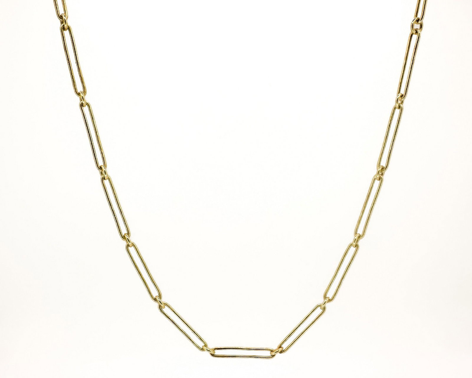 Dilaro 18k Yellow Gold Paperclip Link Necklace, 32 inches: Dilaro 18k yellow gold necklace featuring paperclip and round links. Marked '18k Dilaro'. Measures 32 inches long and weighs 12.9 grams.