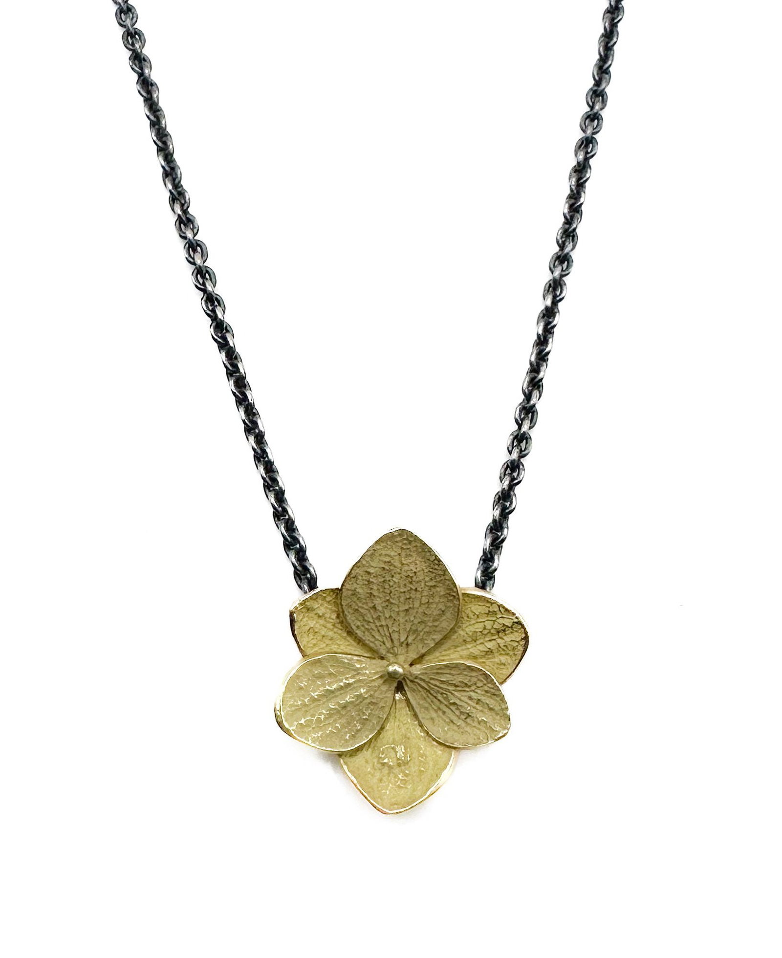 John Iversen 18K Gold Hydrangea Pendant Necklace (1 of 4)