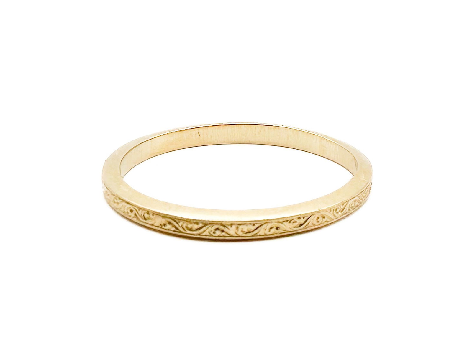 Single Stone 18K Yellow Gold Engraved Band, Size 6.5 (1 of 3)