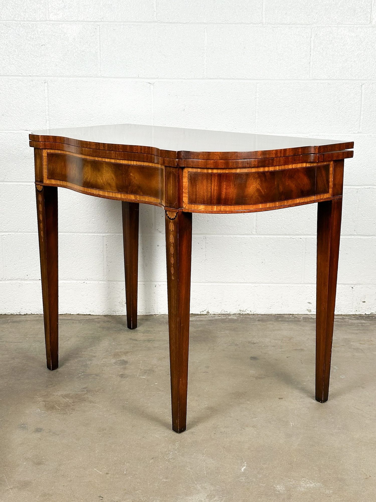 Weiman Tables Heirloom Quality Federal Style Expandable Dining Table (1 of 8)