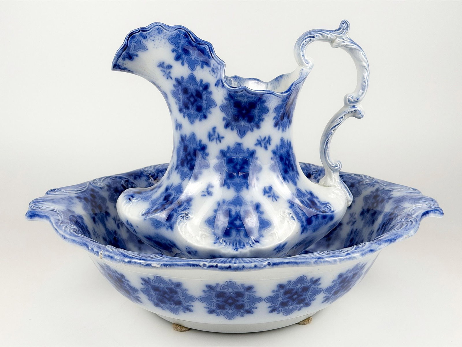 Antique W.H. Grindley Flow Blue Wash Bowl and Pitcher Set (1 of 9)