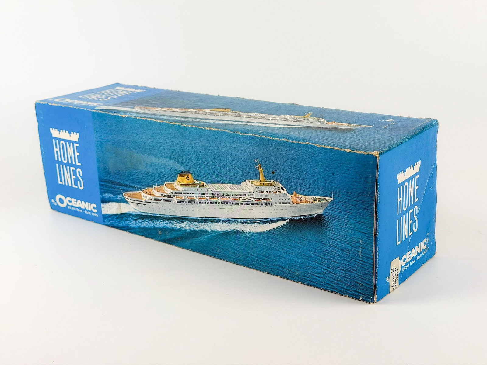 Home Lines Oceanic Model Ship with Box - 7