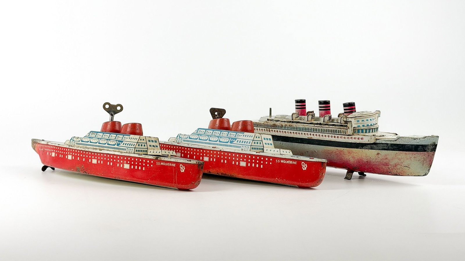 Lot of 3 Tin Toy Propeller Ships, Wolverine and Queen Mary (1 of 8)